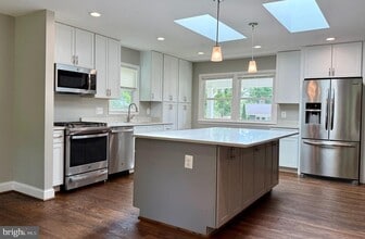 3210 Old Robin St in Fairfax, VA - Building Photo - Building Photo