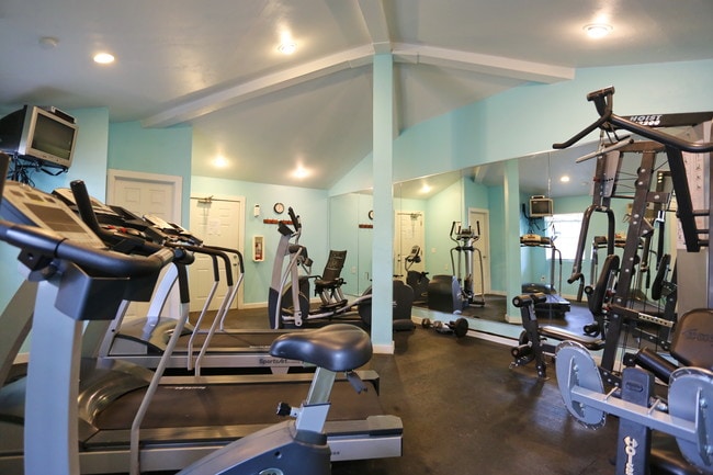 Trailwood Apartment Homes in Redmond, WA - Building Photo - Interior Photo