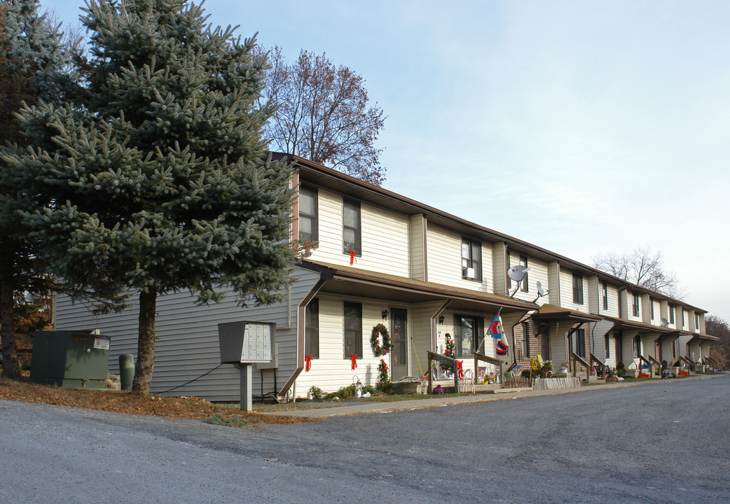 Graduate Row in Bellefonte, PA - Building Photo