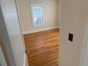 11 Kenmore Rd in Malden, MA - Building Photo - Building Photo