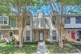 14143 Lost Meadow Ln in Houston, TX - Building Photo - Building Photo