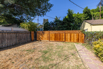 5057 Colfax Ave in North Hollywood, CA - Building Photo - Building Photo