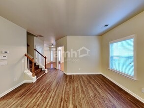 5177 Rosewood Pl in Fairburn, GA - Foto de edificio - Building Photo