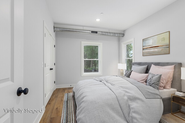 1004 Diamond Ave NE, Unit 1 in Grand Rapids, MI - Foto de edificio - Building Photo