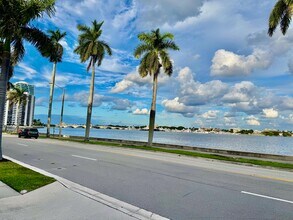 1527 S Flagler Dr in West Palm Beach, FL - Building Photo - Building Photo