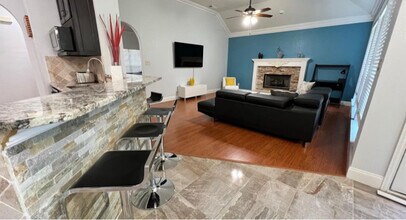 3332 Heather Glen Dr in Flower Mound, TX - Foto de edificio - Building Photo