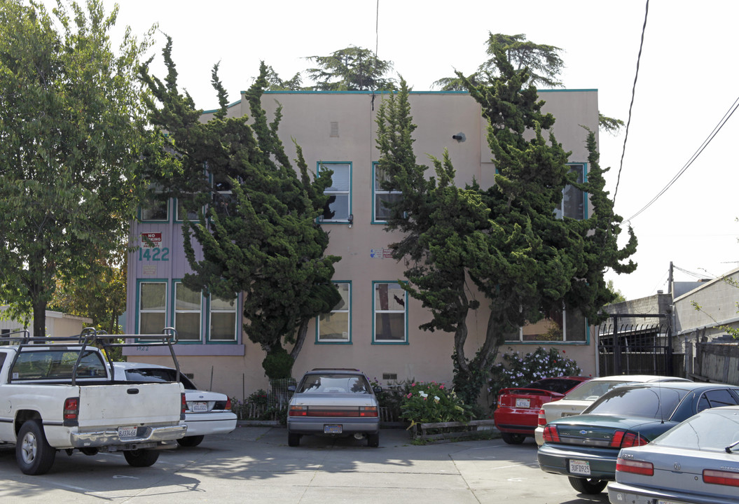 1422 44th Ave in Oakland, CA - Building Photo