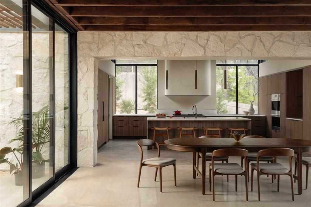 4705 Balcones Dr in Austin, TX - Building Photo