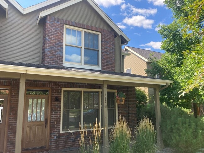 property at 527 W Jefferson Ave