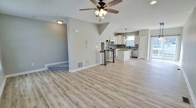 206 Overlook Dr. in Hanover, PA - Building Photo - Building Photo