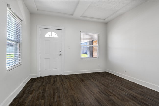 410 E Beecher St in Indianapolis, IN - Foto de edificio - Building Photo