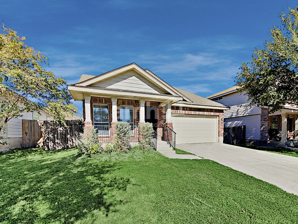 6931 Caribou Creek in San Antonio, TX - Building Photo