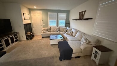 9220 Antonon Ct in Reno, NV - Building Photo - Building Photo