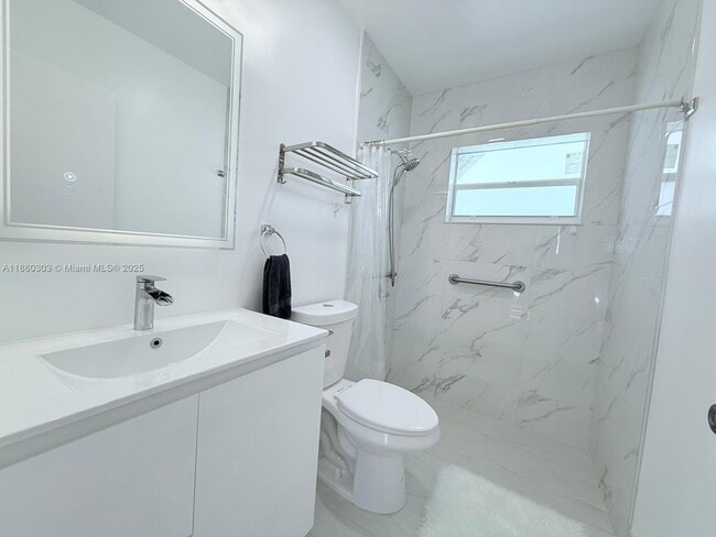 600 NE 44th St in Pompano Beach, FL - Building Photo - Building Photo