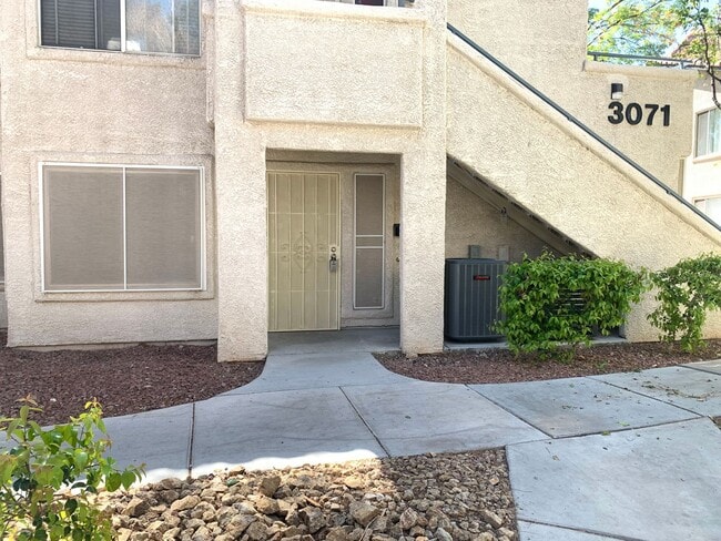 3071 Key Largo Dr in Las Vegas, NV - Building Photo - Building Photo