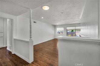 6139 Tampa Ave in Los Angeles, CA - Foto de edificio - Building Photo