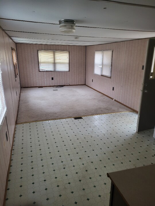 2830 Connecticut St SW in Massillon, OH - Building Photo