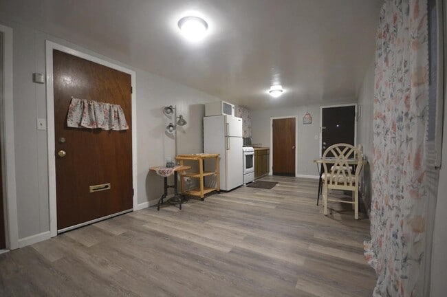 property at 551 Templeton Ave