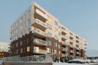 Loggia Saint-Lambert in St-Lambert, QC - Building Photo - Building Photo