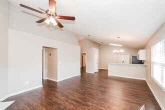 1946 Running River Rd in Jacksonville, FL - Building Photo - Building Photo