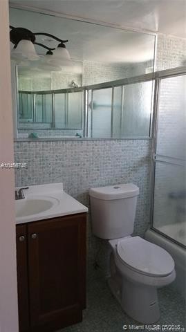 1340 Lincoln Rd-Unit -400 in Miami Beach, FL - Building Photo - Building Photo