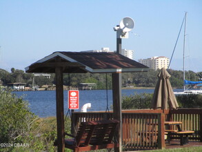 721 S Beach St in Daytona Beach, FL - Building Photo - Building Photo