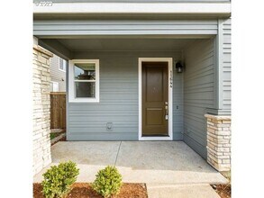 16753 SE Pleasant Vly Pkwy in Happy Valley, OR - Building Photo - Building Photo