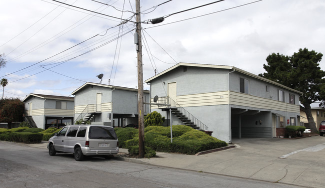 21501-21599 Westpark St in Hayward, CA - Foto de edificio - Building Photo