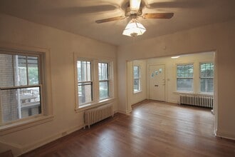 428 S Trenton Ave in Pittsburgh, PA - Foto de edificio - Building Photo