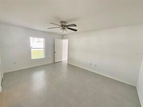 270 Hyacinth Ct in Poinciana, FL - Building Photo - Building Photo
