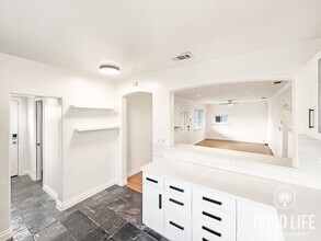 5018 Monroe Ave in San Diego, CA - Building Photo - Building Photo