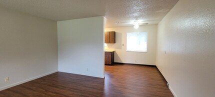 105 Boulder Creek Ct in Redding, CA - Building Photo - Building Photo