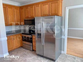 307 Lucas Park Dr in Greensboro, NC - Building Photo - Building Photo