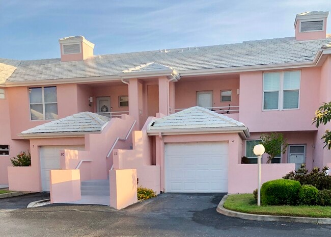 property at 4330 Pinebrook Cir