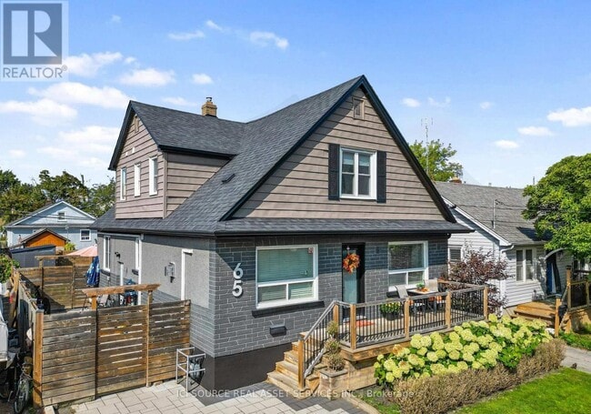 property at 65 Parkview Rd