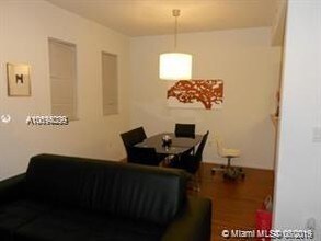 11102 NW 83rd St-Unit -220 in Doral, FL - Building Photo - Building Photo