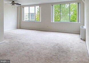 6631 Wakefield Dr in Alexandria, VA - Building Photo - Building Photo