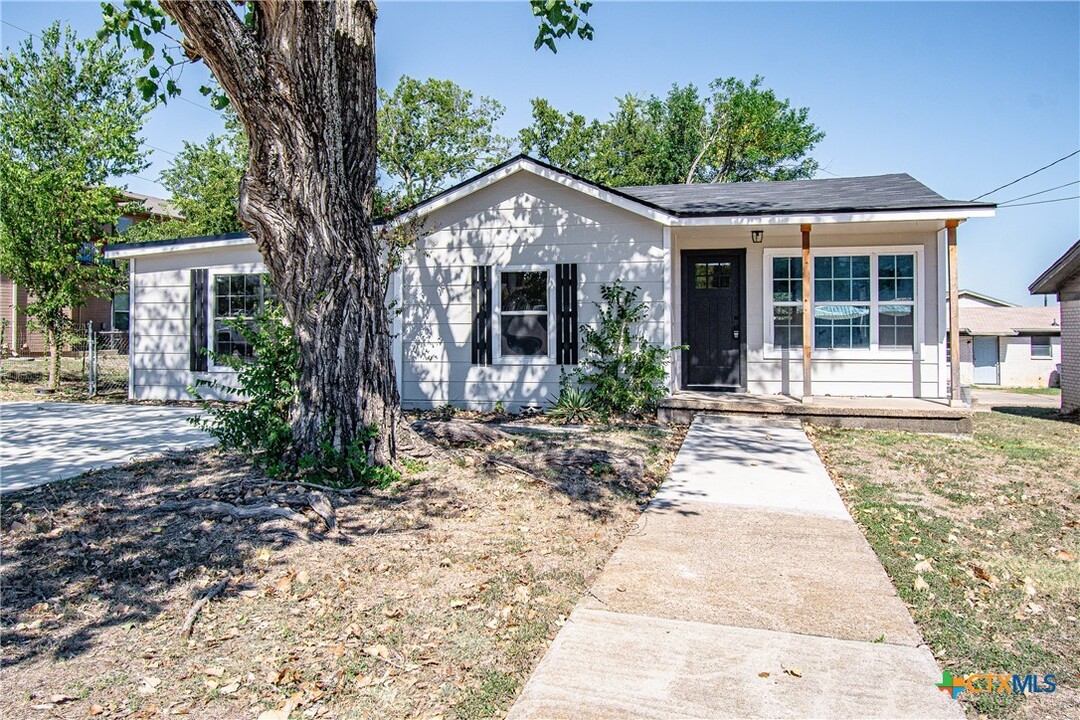 605 N Main St in Copperas Cove, TX - Building Photo