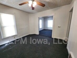 324 Ricker St in Waterloo, IA - Building Photo - Building Photo