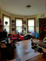 8 Burney St, Unit 3 in Boston, MA - Building Photo