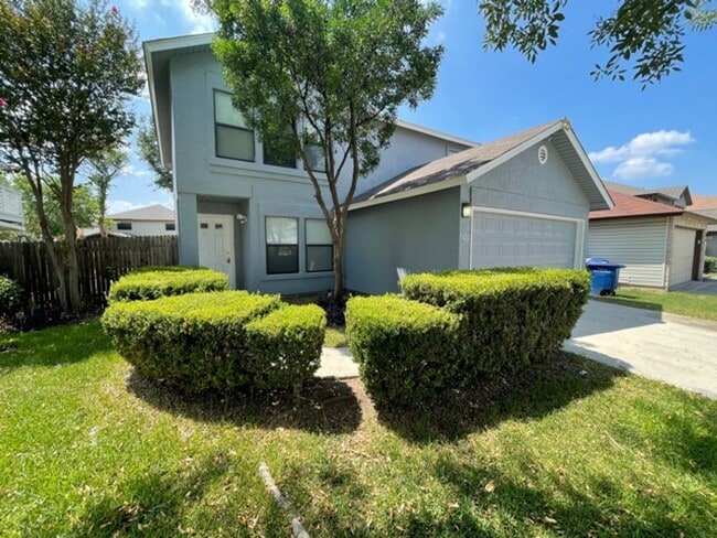 7422 Micron Dr in San Antonio, TX - Building Photo - Building Photo