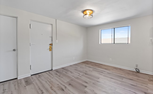 50 W Broad St in Palmyra, NJ - Building Photo - Building Photo