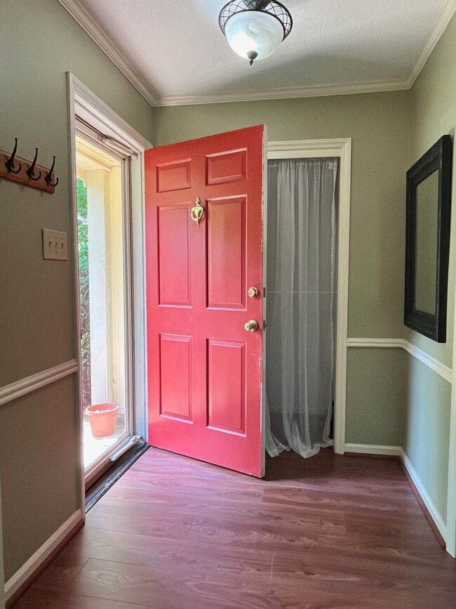 1005 Hayfield Ln in Greensboro, NC - Building Photo - Building Photo