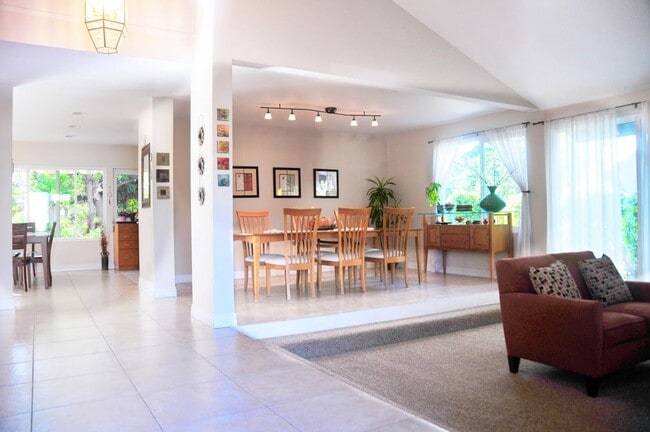 13 Blazing Star in Irvine, CA - Building Photo - Building Photo
