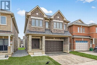 15 Huntsworth Ave in Thorold, ON - Building Photo - Building Photo