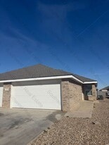 1305 Mission Dr in Clovis, NM - Building Photo