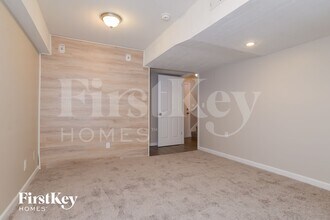 3909 NW 78th St in Kansas City, MO - Foto de edificio - Building Photo