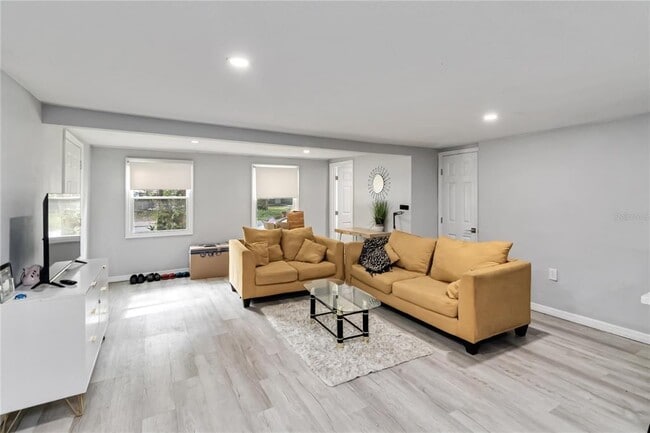 2508 Yale Ave in Sanford, FL - Building Photo - Building Photo
