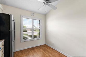 7711 SE Sugar Sand Cir in Hobe Sound, FL - Building Photo - Building Photo