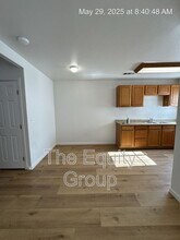 322 S Crespi Ave in Exeter, CA - Building Photo - Building Photo
